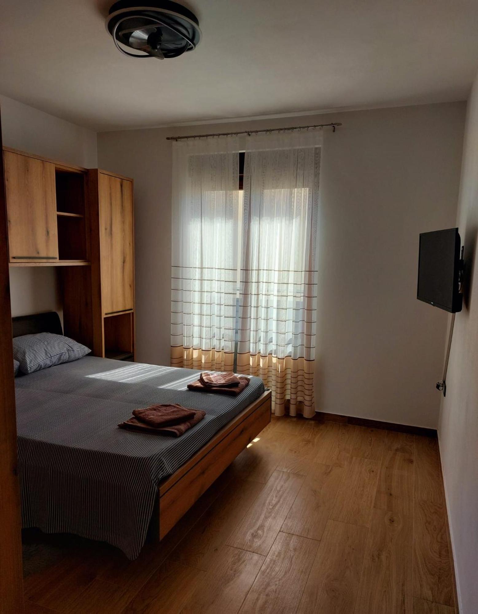 Apartmani Ivana Novi Novi Vinodolski Exterior foto
